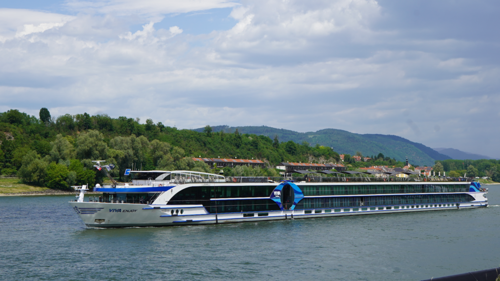 VIVA Cruises